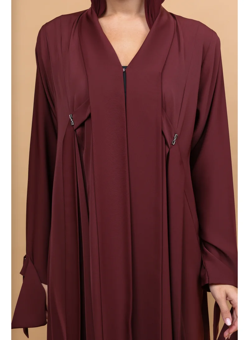 اكسا عباية مطوية بلون خمري داكن